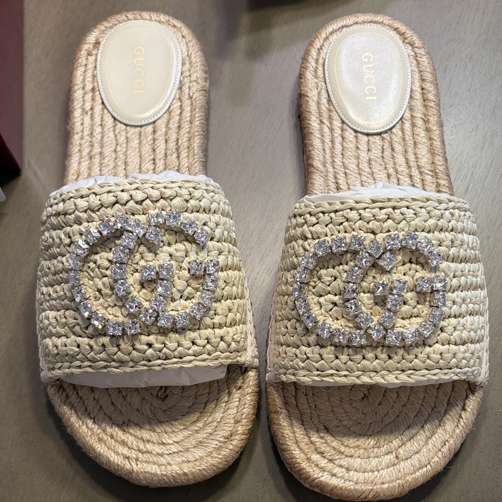 Gucci raffia sandals